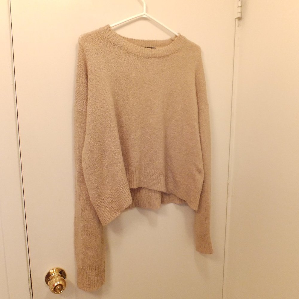 Forever21 Woman's Tan Sweater | Size Large